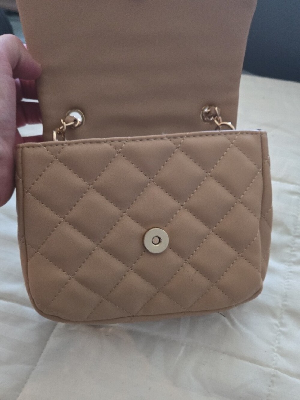 Christian LaCroix Quilted Crossbody Bag with Chain Strap - Tan/Toffee NWT - Picture 6 of 7